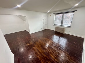 69 Sayers Ave, Unit First Floor in Lansdowne, PA - Foto de edificio - Building Photo