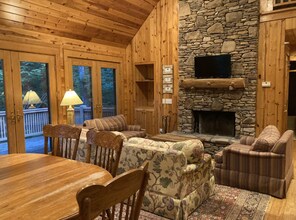 242 Eastman Mountain Rd in Tiger, GA - Building Photo - Building Photo