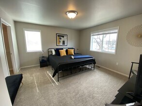 707 10th Ave N in Fargo, ND - Building Photo - Building Photo