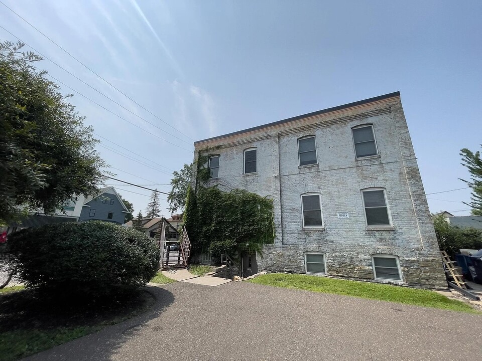 2115 Como Ave SE, Unit Unit3 in Minneapolis, MN - Building Photo