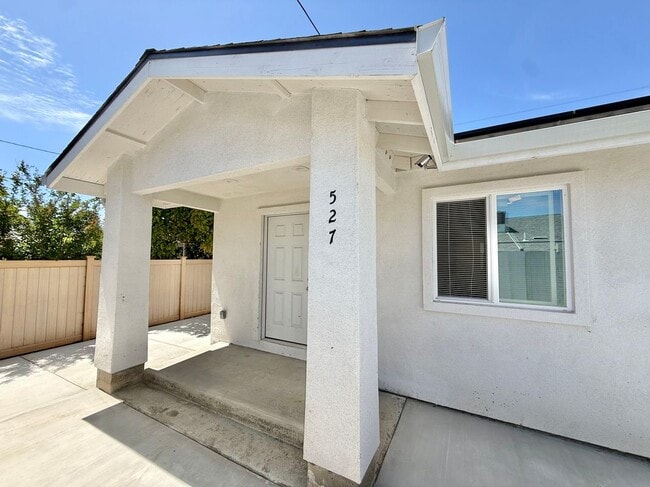 property at 529 N Lincoln Ave
