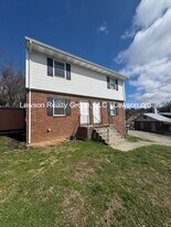 613 Vinton Mill Ct NE in Roanoke, VA - Building Photo