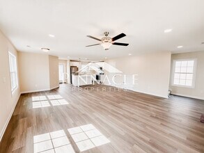 233 Munford St in Lynchburg, VA - Foto de edificio - Building Photo