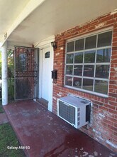 1520 NW 111th St in Miami, FL - Building Photo - Building Photo