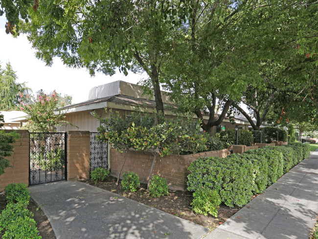 Gatewood Park Apartments in Fresno, CA - Foto de edificio - Building Photo