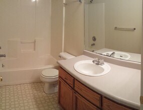 2115 Thiel Ave in Mckinleyville, CA - Building Photo - Building Photo