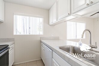 4527 35th St, Unit A in San Diego, CA - Foto de edificio - Building Photo