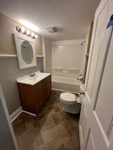 1221 E Philadelphia St in York, PA - Building Photo - Building Photo