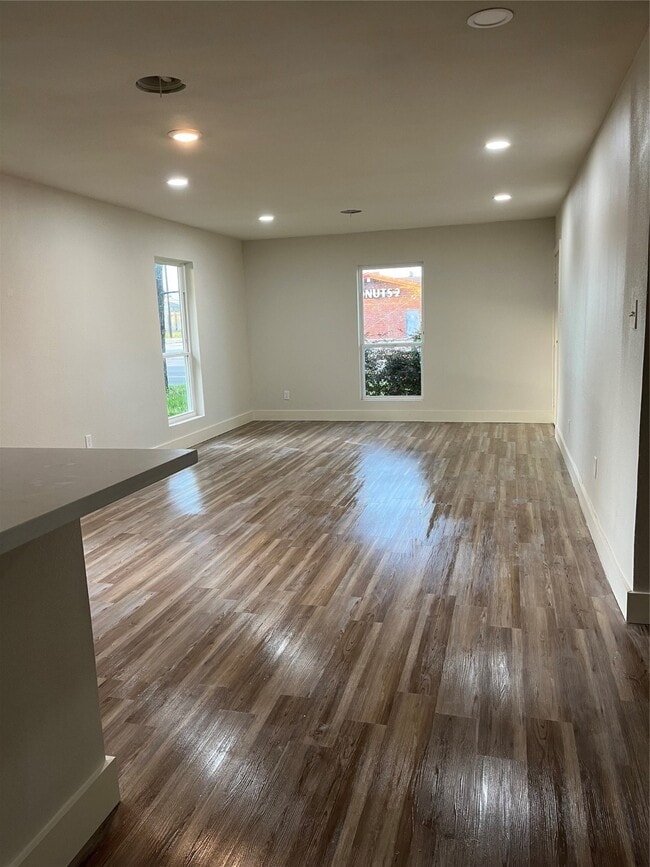 property at 2633 W Main St