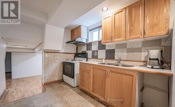 2797 Windjammer Rd in Mississauga, ON - Building Photo - Building Photo