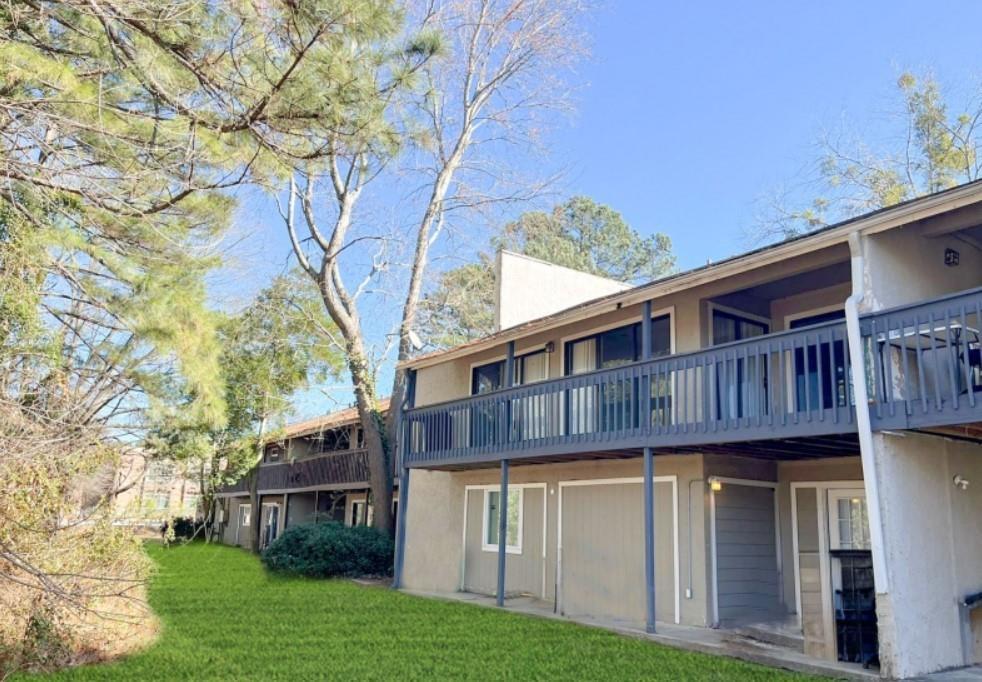 3575 Oakvale Rd, Unit Apt 107 in Decatur, GA - Foto de edificio