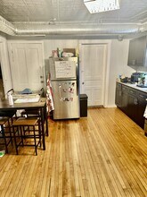 2216 W 24th St in Chicago, IL - Building Photo - Building Photo