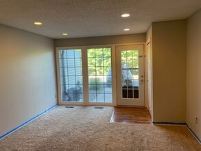 1534 Cottage Dr in Stillwater, MN - Building Photo - Building Photo
