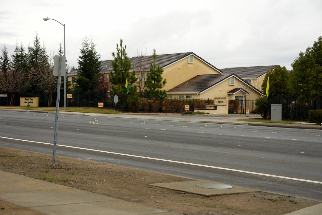 Walnut Grove Senior Apartments in Vacaville, CA - Building Photo