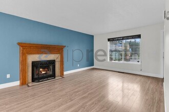 7410 SW 173rd Pl in Aloha, OR - Building Photo - Building Photo