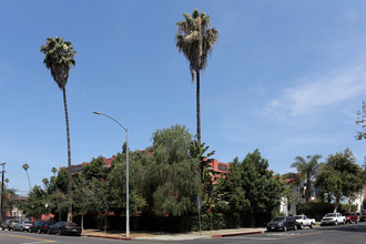 101 N Kenmore Ave in Los Angeles, CA - Building Photo - Primary Photo