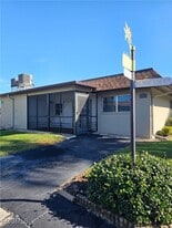 1500 Popham Dr in Ft. Myers, FL - Building Photo