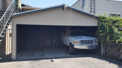 2842 Nina St in Pasadena, CA - Foto de edificio - Building Photo