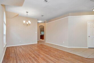 5212 Westheimer Rd in Fort Worth, TX - Building Photo - Building Photo