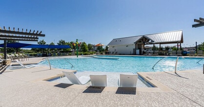 Winding Brook in San Antonio, TX - Foto de edificio - Building Photo