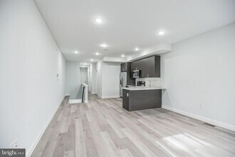 2218 N Marshall St-Unit -1 in Philadelphia, PA - Building Photo - Building Photo