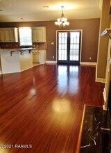 27 Silver Cedar Ct in Youngsville, LA - Building Photo - Building Photo