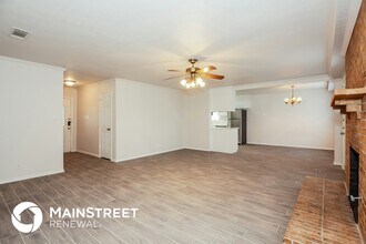 309 Jagoe St in Krum, TX - Foto de edificio - Building Photo