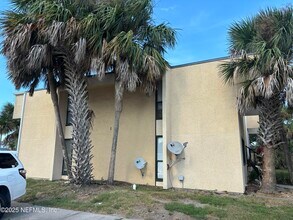 1000 3rd St in Neptune Beach, FL - Building Photo - Building Photo