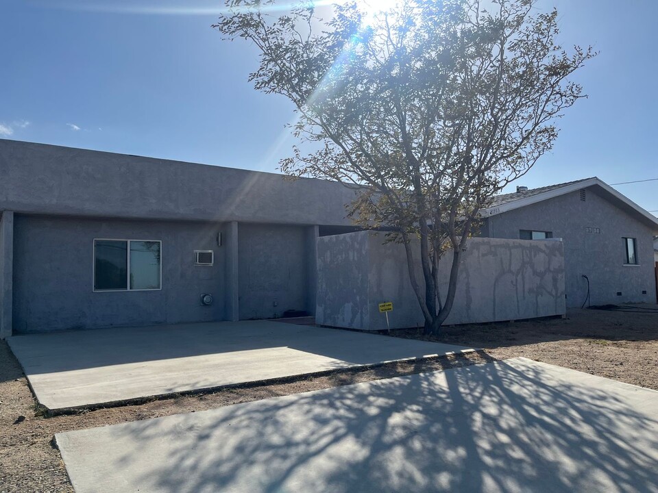 27763 Crestview Rd in Barstow, CA - Building Photo