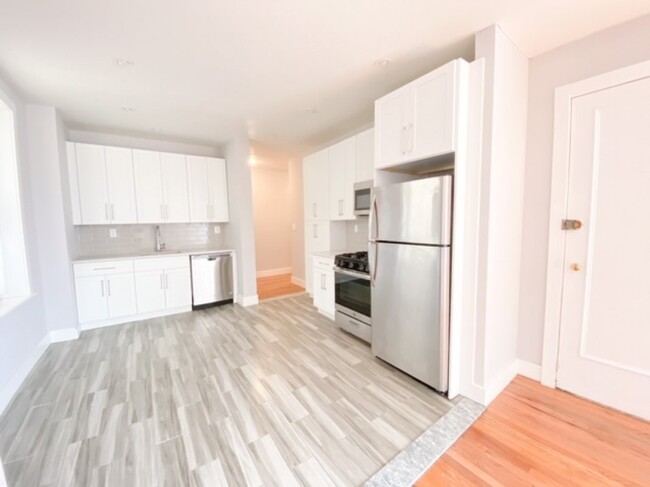 720 Riverside Dr-Unit -7-B in New York, NY - Building Photo - Building Photo