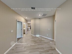 6748 Hvn Crst Ct in Jacksonville, FL - Foto de edificio - Building Photo