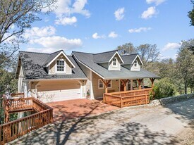1171 Yukon Dr in Lake Arrowhead, CA - Building Photo