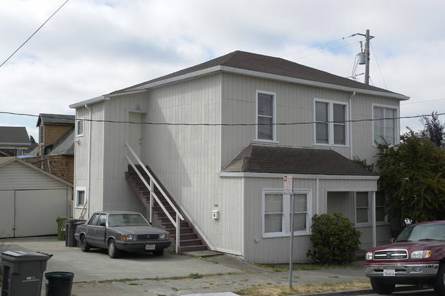 3500-3504 Maple Ave in Oakland, CA - Foto de edificio - Building Photo