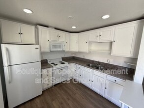 2258 Pamela Ln in Costa Mesa, CA - Building Photo - Building Photo