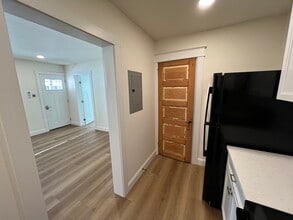 1461 W King St, Unit 2 in York, PA - Building Photo - Building Photo