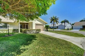 3212 Anthony Cir S in West Palm Beach, FL - Building Photo - Building Photo