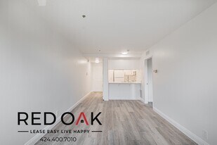 18700 Florida St in Huntington Beach, CA - Building Photo