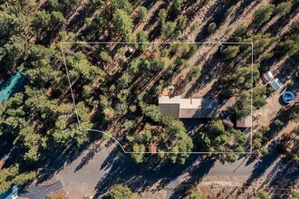 17675 Teil Ct in La Pine, OR - Building Photo - Building Photo