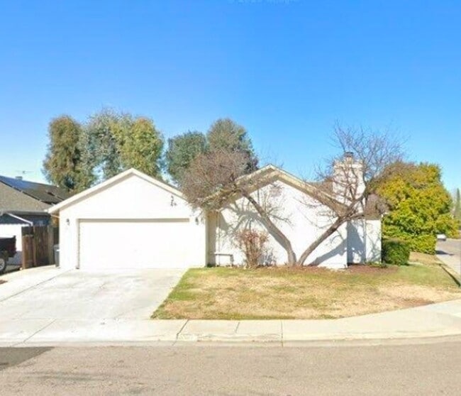 915 Moran Ct in Paso Robles, CA - Building Photo - Building Photo