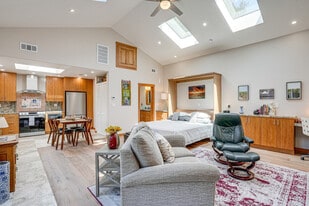 2820 Van Buren St in Alameda, CA - Building Photo