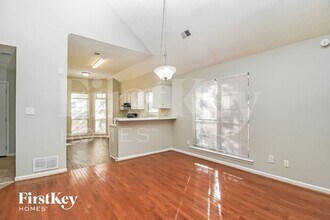 852 Shore Dr in Lithonia, GA - Building Photo - Building Photo