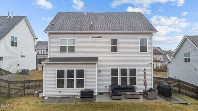 352 Cascade Hills Ln in Wake Forest, NC - Building Photo - Building Photo