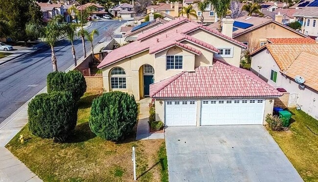 15645 Isleta Ln