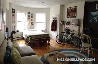 14 Wait St, Unit 2F in Boston, MA - Foto de edificio - Building Photo