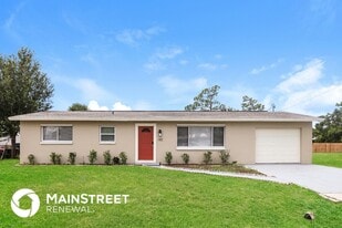 185 Norfolk Ave NW in Port Charlotte, FL - Building Photo