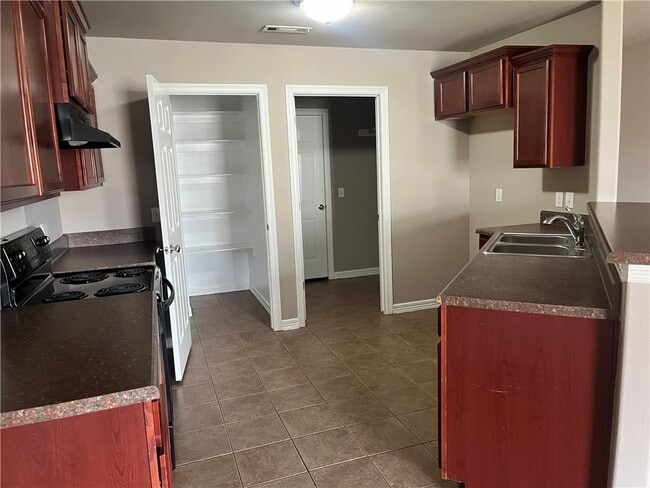 903 W Post Rd in Rogers, AR - Building Photo - Building Photo