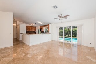 5514 NW 41st Ter in Coconut Creek, FL - Building Photo - Building Photo