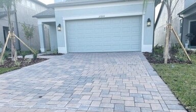 37844 Beacon Brick Dr in Zephyrhills, FL - Building Photo - Building Photo