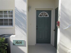 8340 Wingate Dr in Sarasota, FL - Building Photo - Building Photo