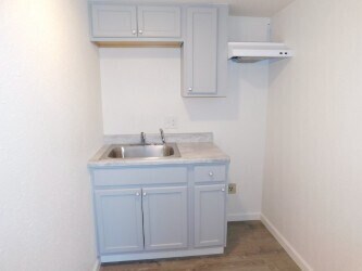 1567 Sierra Vista Dr in Bullhead City, AZ - Building Photo - Building Photo